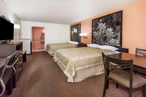 Premier Inn Palestine - image 7