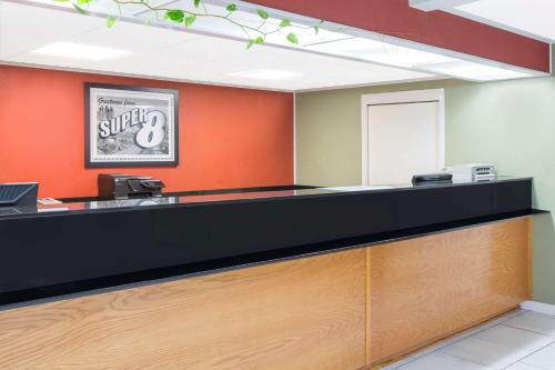 Super 8 by Wyndham Dothan in Dothan, USA