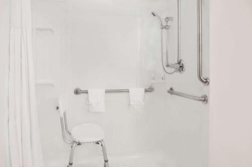King Room - Mobility Access/Non-Smoking