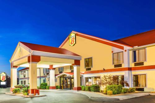 Super 8 by Wyndham Morristown/South - Hotel - Morristown