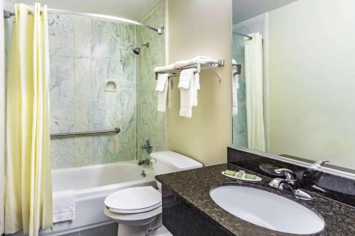 Super 8 by Wyndham Morristown/South - image 5