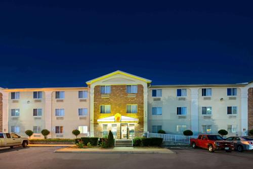 Super 8 by Wyndham Plano/Dallas Area, Plano (Foto 10)
