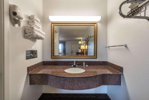 Super 8 by Wyndham Eastland in Eastland, USA