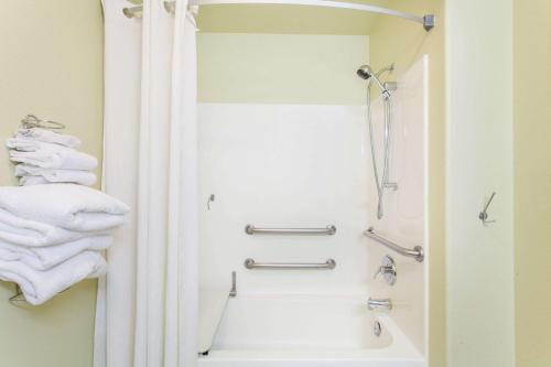 King Room - Mobility Access/Non-Smoking