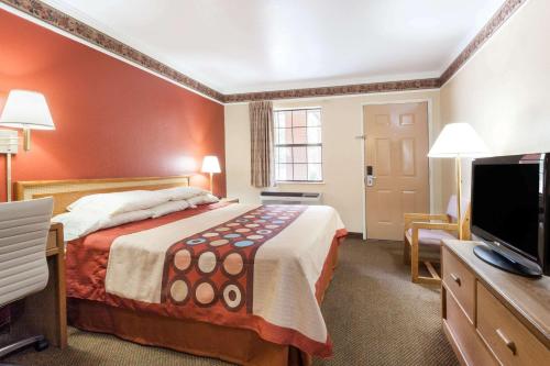 Super 8 by Wyndham Mount Vernon - image 2