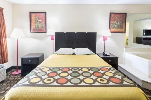 Super 8 by Wyndham Decatur/Lithonia/Atl Area - image 10