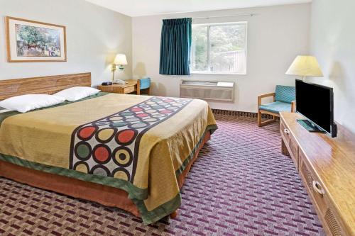 Super 8 by Wyndham Canonsburg/Pittsburgh Area in Canonsburg, USA