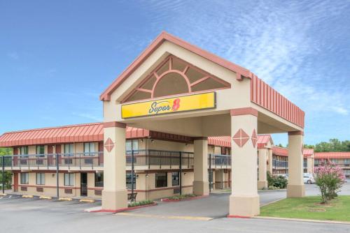 Super 8 by Wyndham Tulsa - Route 66, Tulsa