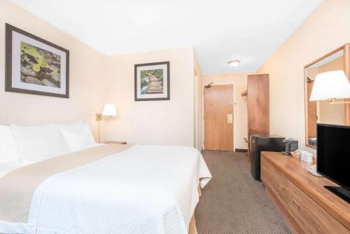 Days Inn by Wyndham West Rapid City