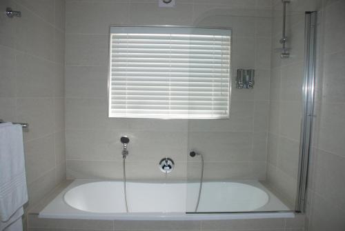 Moya Manzi Beach House