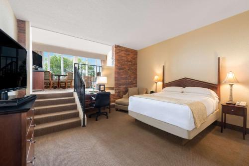 Hawthorn Extended Stay by Wyndham Rome in Rome, USA