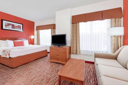 Hawthorn Suites Irving DFW South in Irving, USA