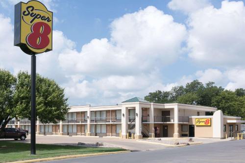 Super 8 by Wyndham Duncan in Duncan, USA