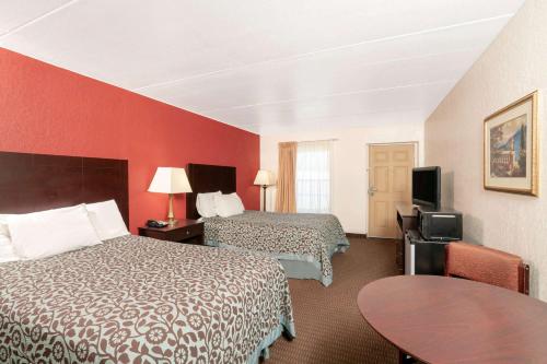 Double Room with Two Double Beds - Non-Smoking