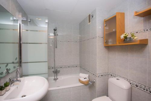 SingularStays Poeta Querol - image 4