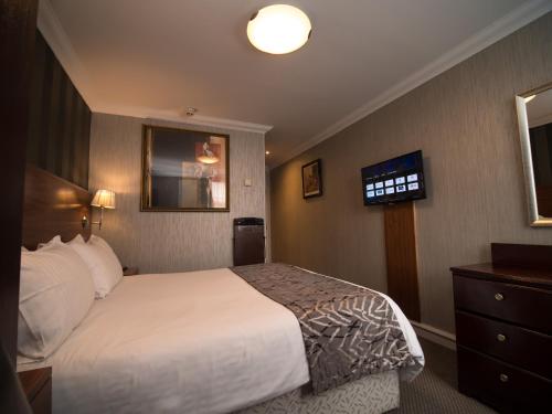 1 double bed