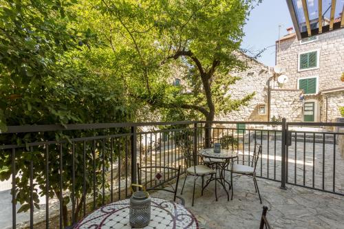 Miara Luxury Rooms - image 5