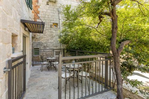 Miara Luxury Rooms - main image