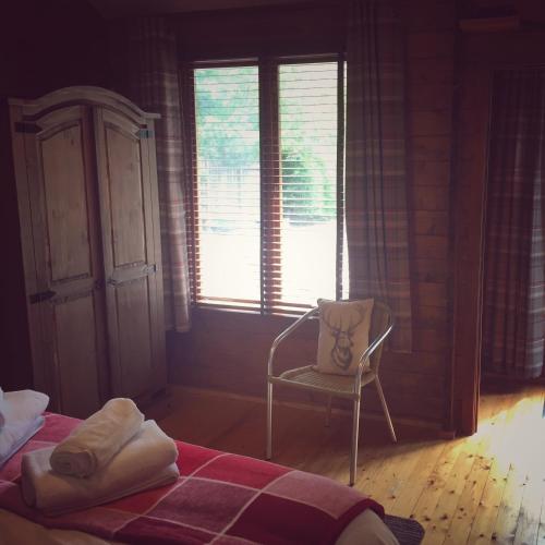 Hill cottage cabins - Tap to explore photos