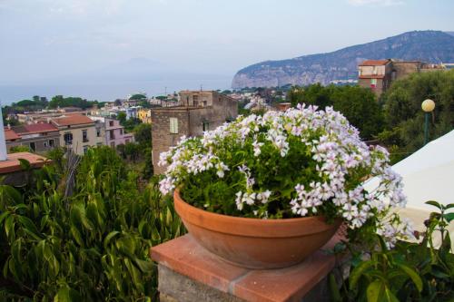Shanti Home – Sorrento, CO