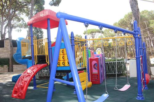 Playground, Colibri Hotel in Baabdat