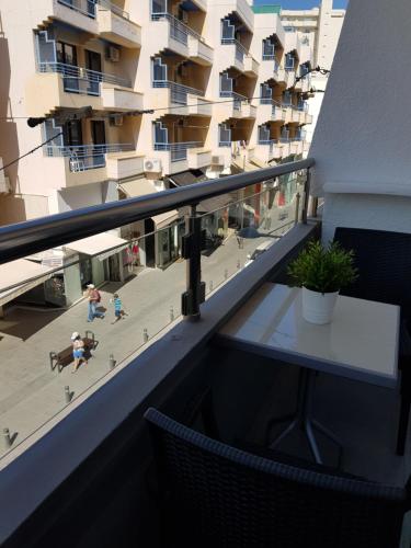 Les Palmiers Petrou Apartments - image 6
