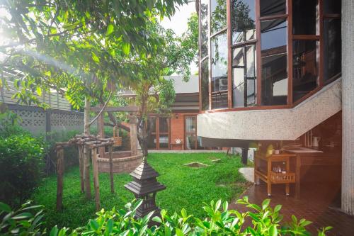 Narra House Sukhumvit58 - 정원