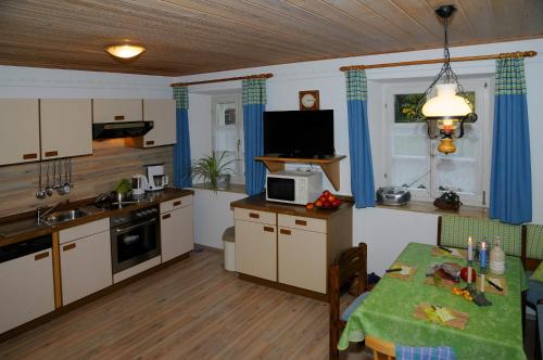 Ferienwohnungen Ströhlein - image 3