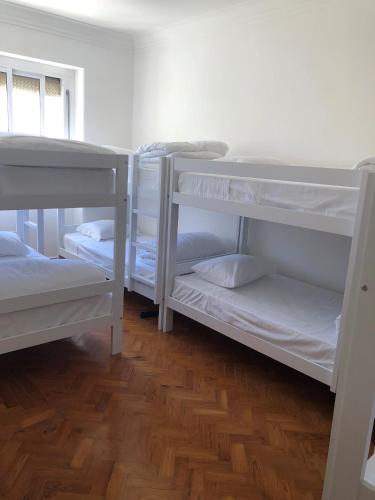 1 bunk bed