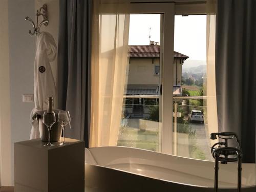 Maison Petit Perlage B&B and Champagne chambre d'hôte Cereseto