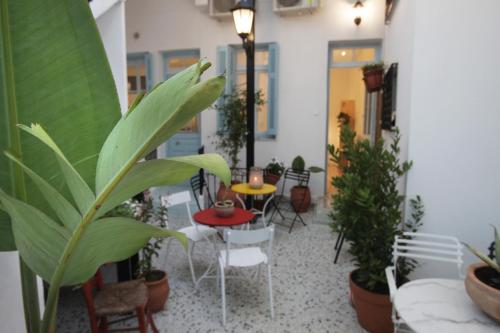 Live in Athens THISEIO Historic House - image 6