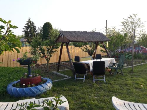 A környék, Casa Marcone in Partizani