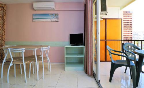 Bermudas 314 - image 5