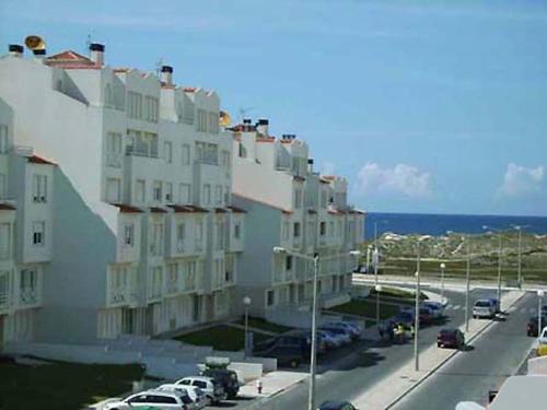  Beach and Surf in Peniche