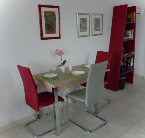 Ferienwohnung-Wiesbaden-Top3 - Apartment - Wiesbaden