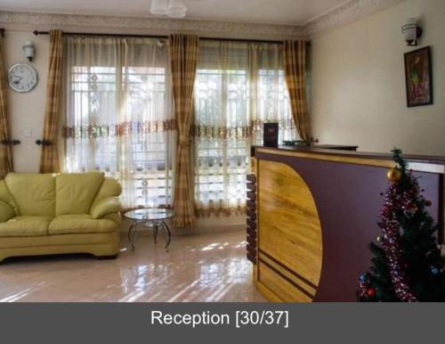 לובי, Palace Hotel in Mbarara
