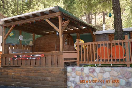 Sitzmark Chalet Inn - image 7