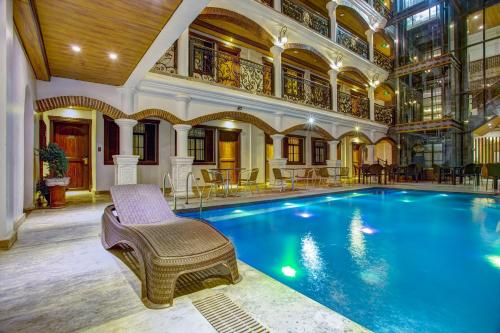 Swimming pool, Hotel Luna in Ilocos Sur