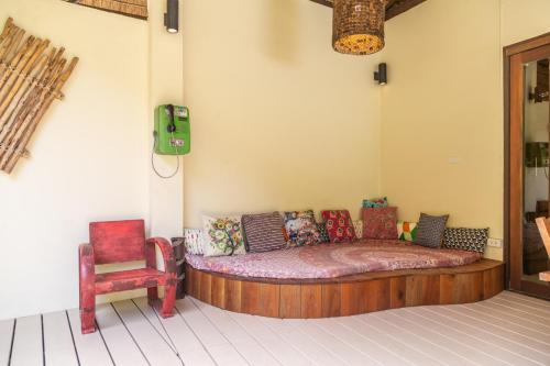 Baan Manaao ( Baan Manaao )