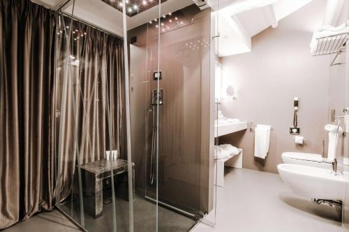 The Glam Boutique Hotel & Apt Vicenza Italy