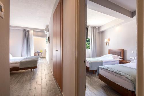 Albatros Hotel - main image
