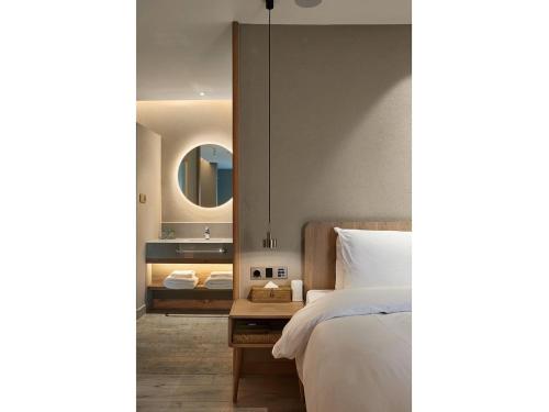 156791230 EBO Hotel Hangzhou Wulin - 5 mins drive to the West Lake