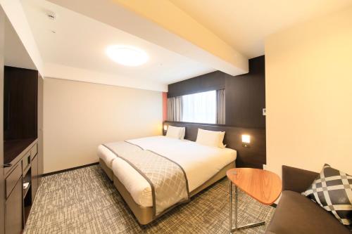 Standard Twin Room - Smoking image 9