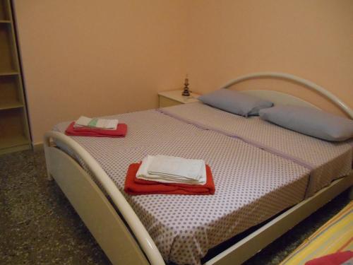  Adige, Pension in Lecce