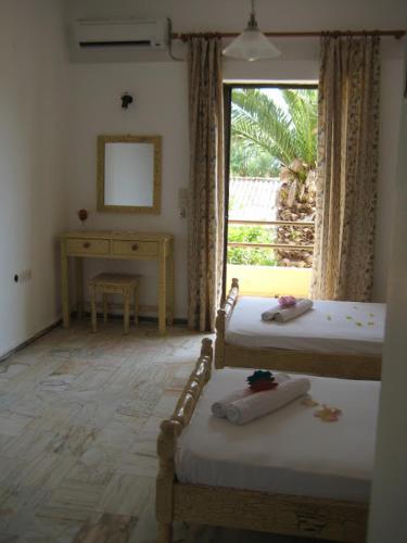 Gongis Studios, Agios Georgios (foto 6)