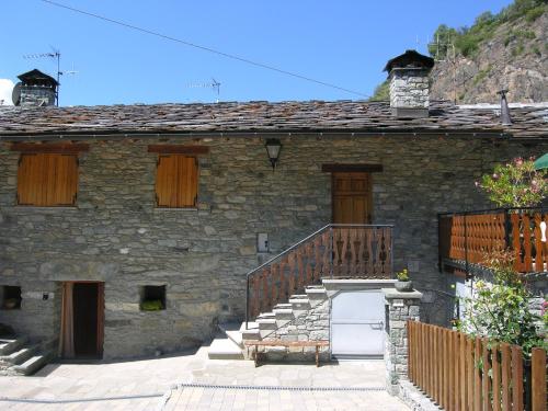  Appartamento STELLA ALPINA in zona tranquilla di Saint Vincent, Unterkunft in Saint-Vincent