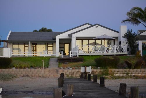 Rivertides Self Catering Guest House