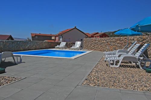 Apartment Camelia with pool and sea view