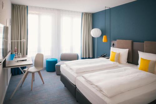 room detail thumbnail 1