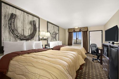 Super 8 by Wyndham Fort Worth TX in Fort Worth, USA